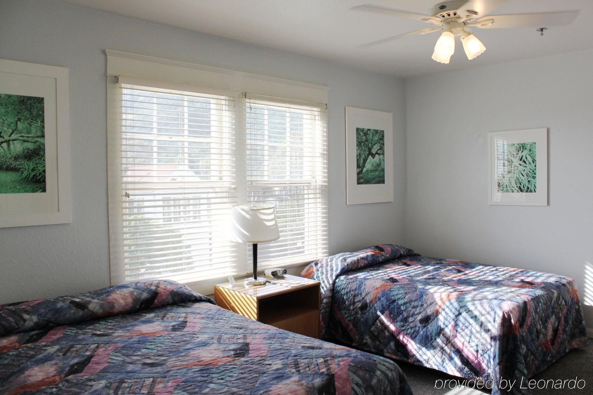 Hotel Atwater Avalon Room photo